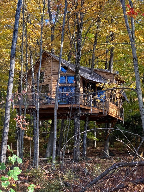 Bliss Ridge backyard treehouse by The Treehouse Guys based in Vermont